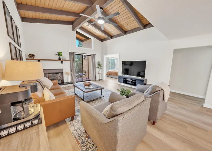 Apartment Escape- Pool, Spa, Hike, Dine, Relax Sedona